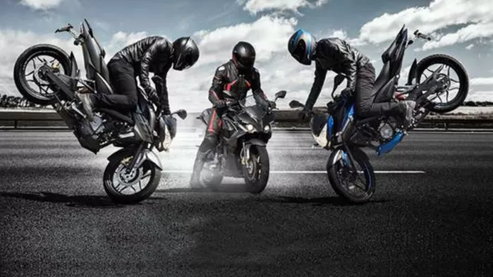 Bajaj Pulsar 220F Bike Booking Details, Know Launch Date