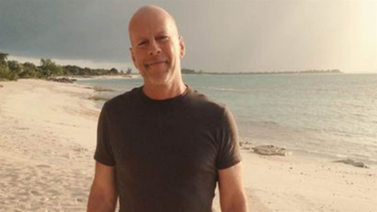 https://www.jagranimages.com/images/newimg/17022023/17_02_2023-bruce_willis_23331960.jpg