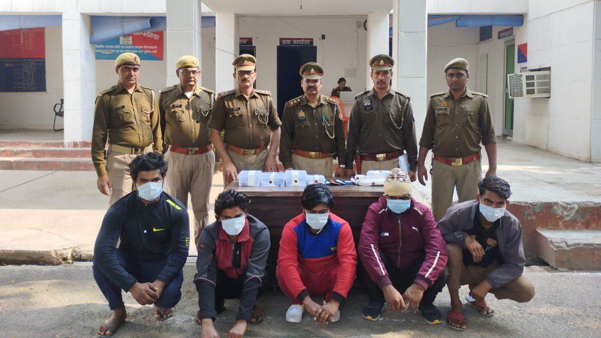 ncr greater noida crime robbery incident from stf head constable exposed police arrested 5 miscreants