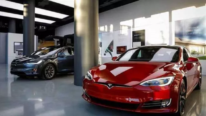 Elon Musk Electric Car cpmpany Tesla Recalls 3,62,000 cars