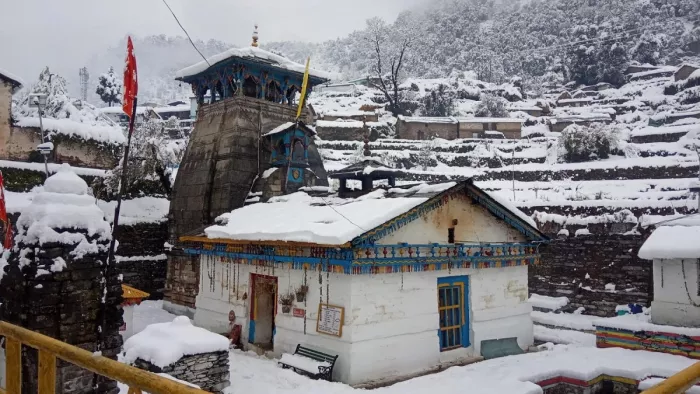 त्रियुगीनारायण: भगवान शिव-मां पार्वती का दिव्य विवाह स्थल, यहां सात फेरे लेने पहुंचते हैं जोड़े