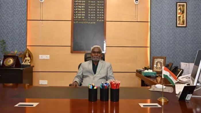 झारखंड में प्राइवेट नौकरी में 75 फीसद आरक्षण पर ग्रहण! चंपई सरकार के कानून को रोकने के लिए याचिक दाखिल