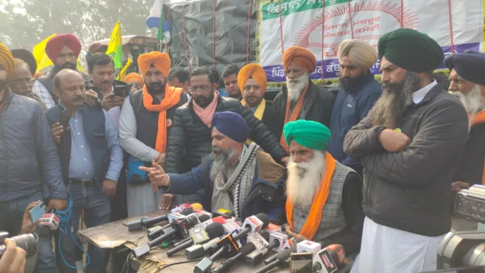 केंद्र के साथ बैठक से पहले पंढेर की मांग
