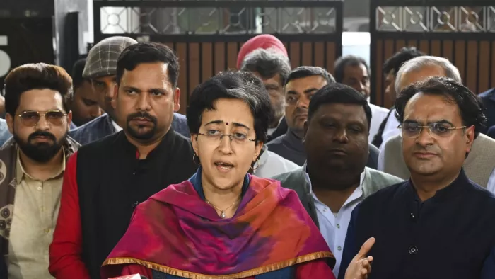 दिल्ली की कार्यवाहक सीएम आतिशी ने बीजेपी पर उठाए सवाल।