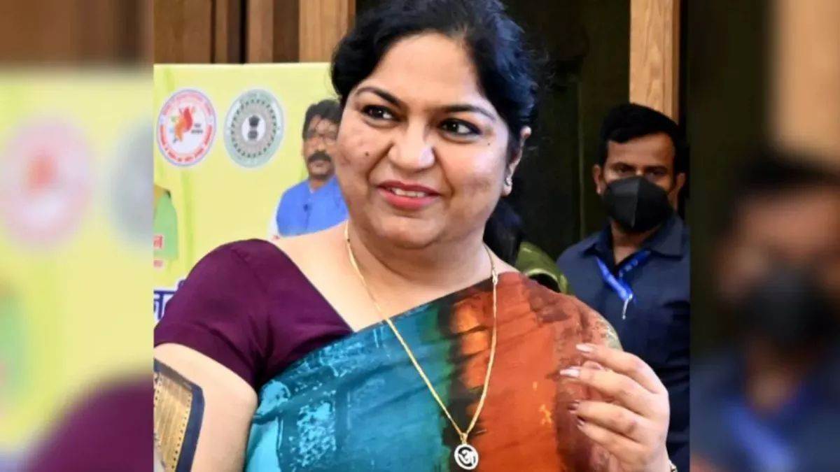 https://www.jagranimages.com/images/newimg/17022025/17_02_2025-ias_pooja_singhal_news__23886209.jpg