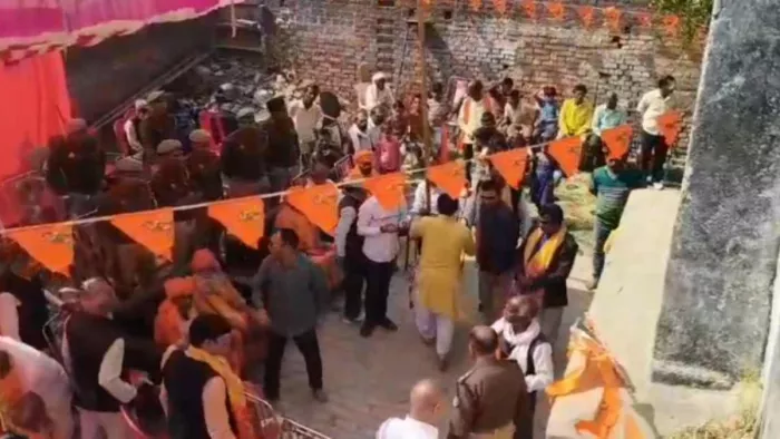 Amethi Shiv temple worship अमेठी के मंदिर में 20 साल बाद पूजा हुई।