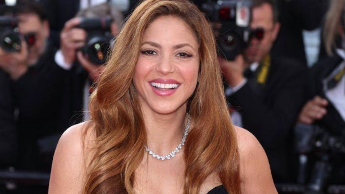 https://www.jagranimages.com/images/newimg/17022025/17_02_2025-shakira_hospitalised_23885779.jpg