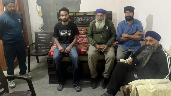 हरमनजोत बोले- 58 घंटे की फ्लाइट में भी खाने-पीने के लिए कुछ नहीं दिया। जागरण फोटो