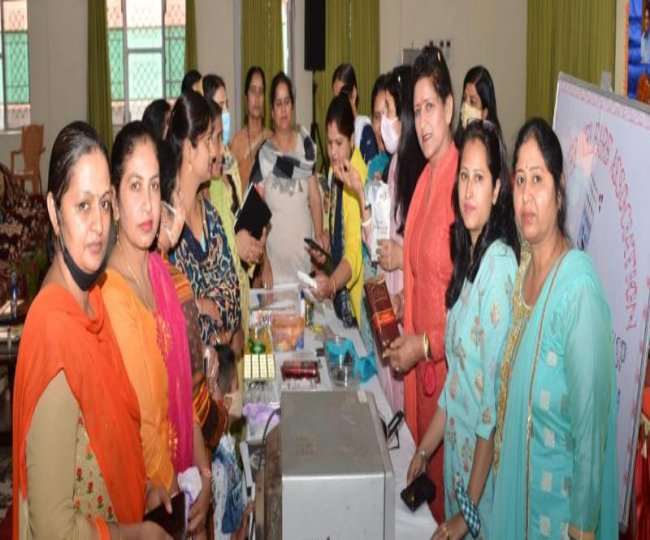 families of bsf jawans moved towards self reliance learned chocolate candles making in jammu