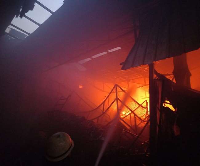ncr 4 workers scorched due to fire in electric motor manufacturing factory in faridabad city of haryana