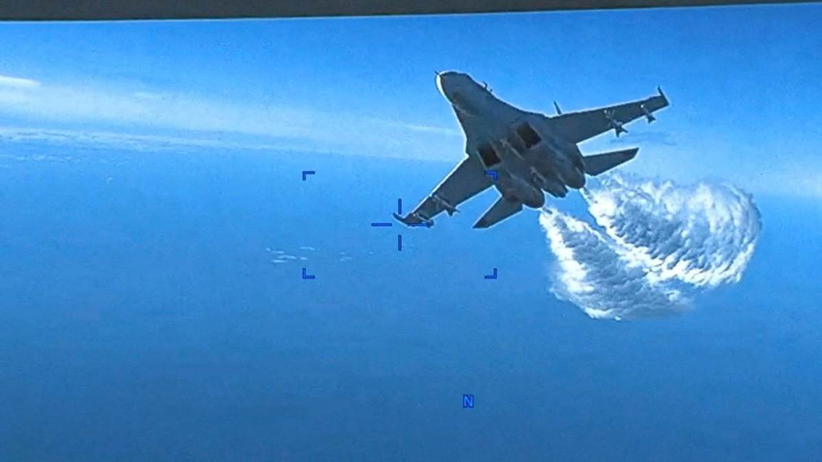 https://www.jagranimages.com/images/newimg/17032023/17_03_2023-russian_fighter_jets_23359446.jpg
