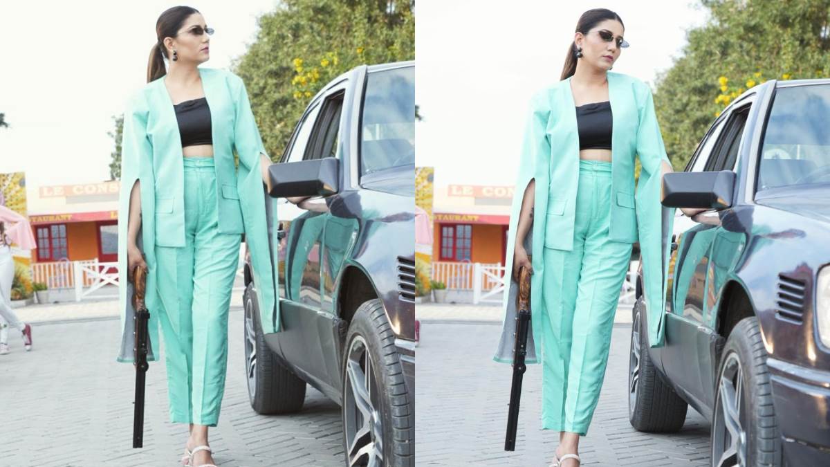 https://www.jagranimages.com/images/newimg/17032023/17_03_2023-sapna_choudhary_gun_photos_23359008.jpg