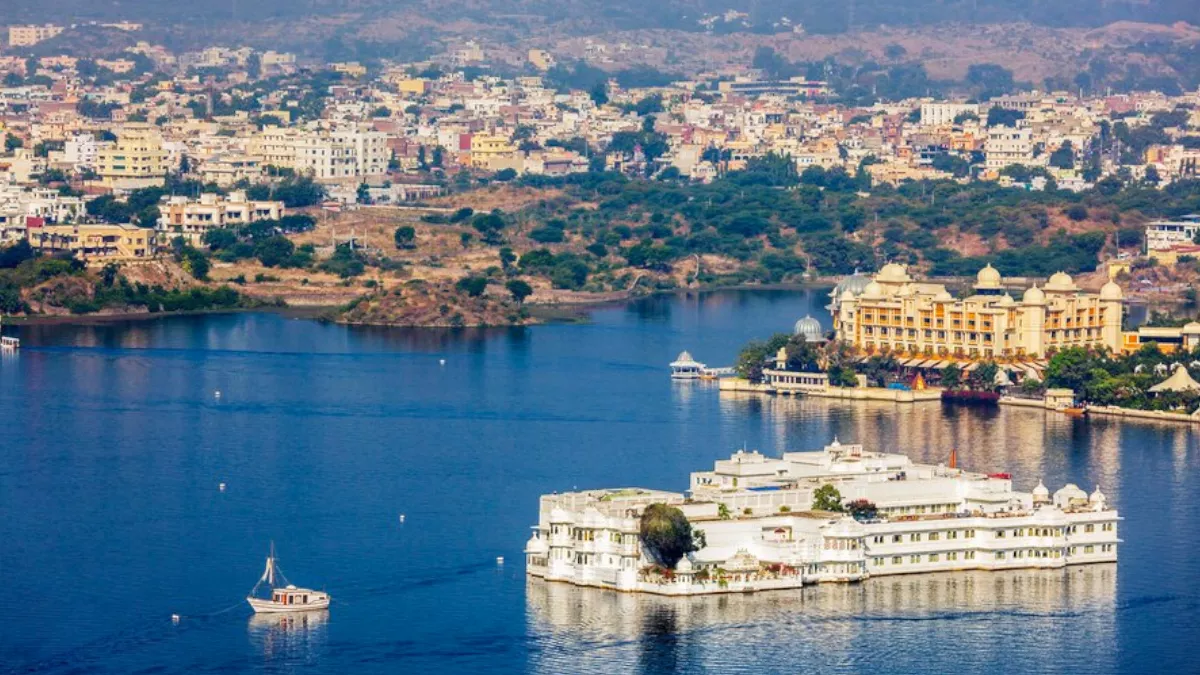 Udaipur Travel: उदयपुर में घूमने वाली जगहें