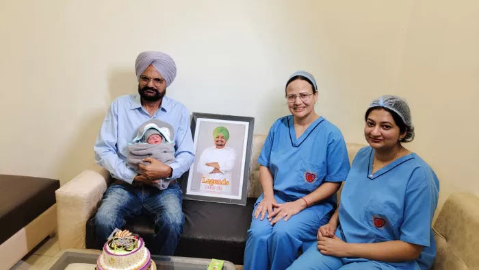 Punjab News: सिद्धू मूसे वाला की मां ने एक बच्चों को दिया जन्म।