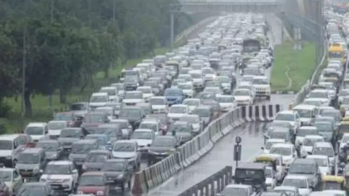 Odisha News: कीचड़ बनी जाम का सबब... 20 घंटे बंद रहा NH-32, लगा 14 KM लंबा जाम; चालकों को हुई भारी परेशानी