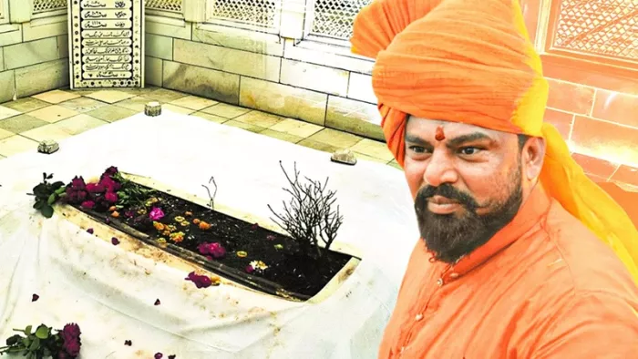 Aurangzeb Makbara Row: औरंगजेब के मकबरे को हटाने के मामले पर संभाजीनगर में पुलिस का अलर्ट।(फोटो सोर्स: सोशल मीडिया)