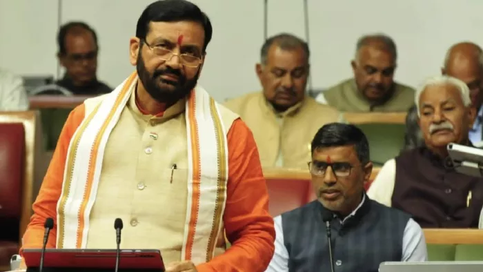 हरियाणा विधानसभा में बजट पेश करते सीएम नायब सैनी