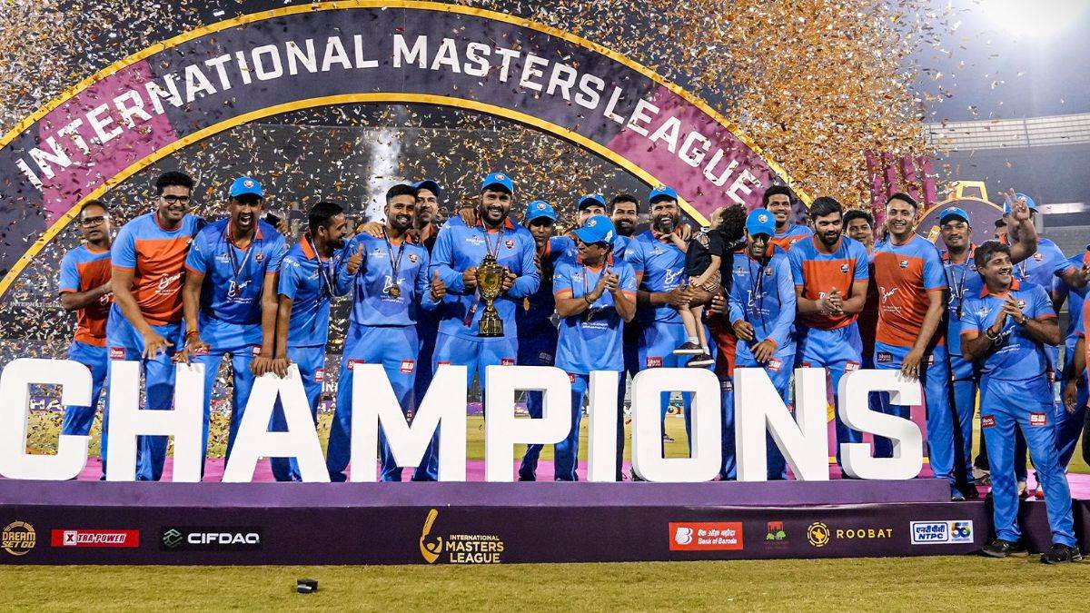 https://www.jagranimages.com/images/newimg/17032025/17_03_2025-iml_2025_champions_23900999.jpg
