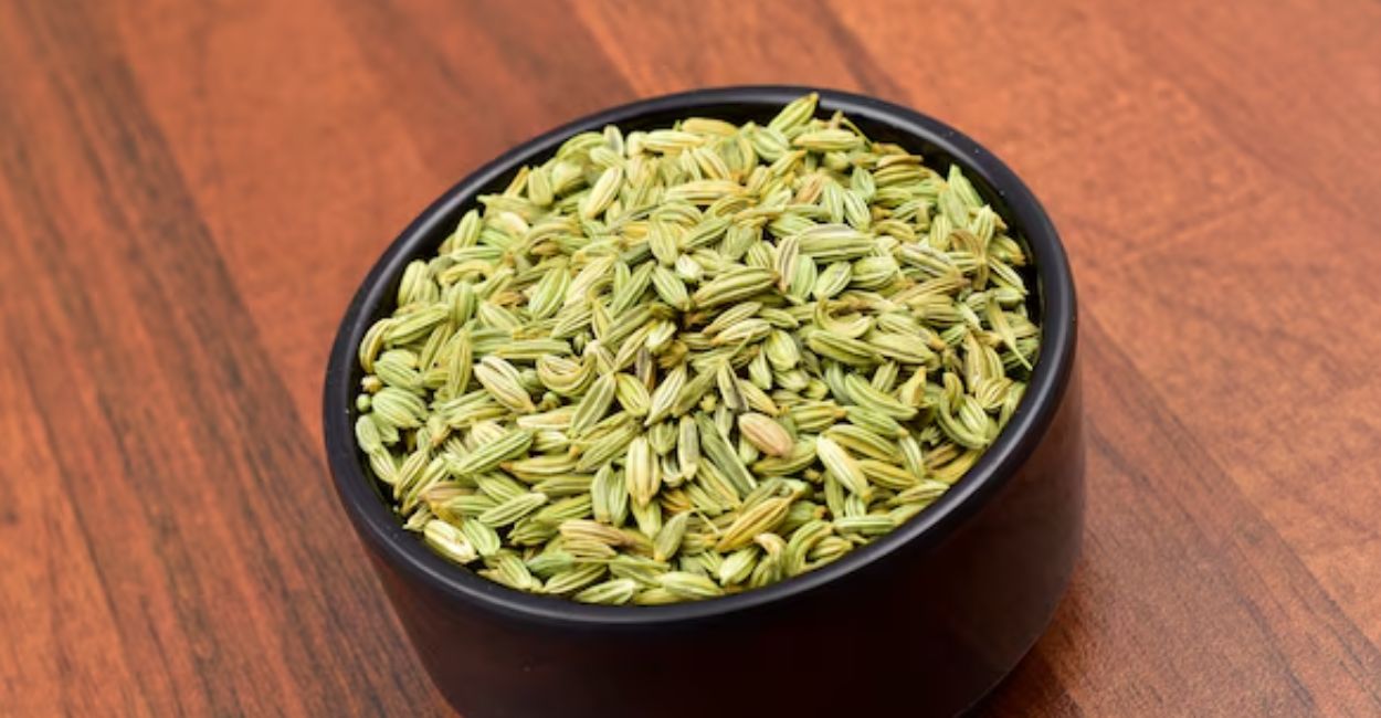 खाना खाने के बाद खा लीजिए एक चम्मच सौंफ, पढ़ लिए फायदे तो नहीं होगा ...