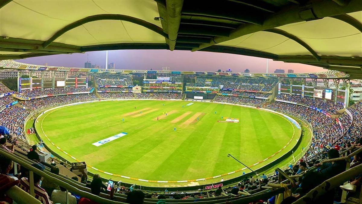 https://www.jagranimages.com/images/newimg/17042023/17_04_2023-rajiv_gandhi_cricket_stadium_23388179.jpg