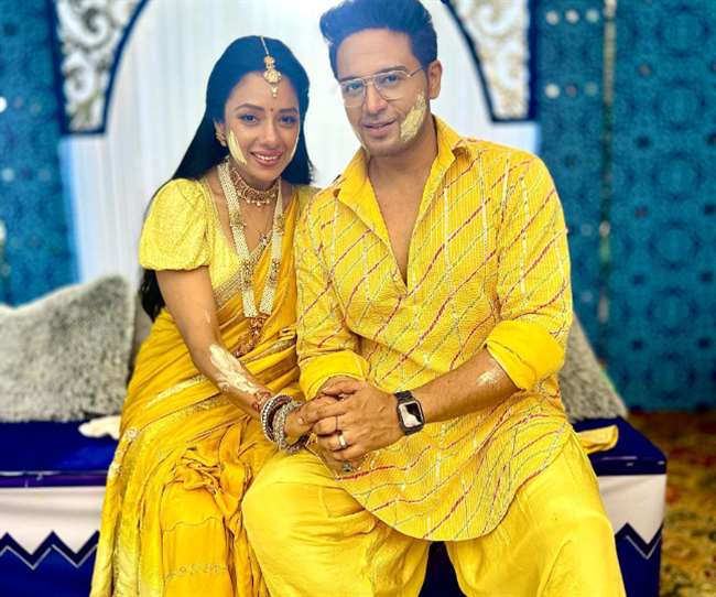 anupamaa actor gaurav khanna aka anuj kapadia shares his wedding look in red sherwani. Photo Credit- Instagram