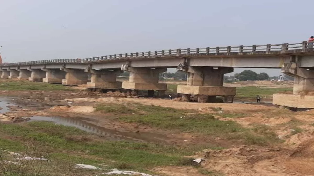 बिहार: 10 साल में ही ध्वस्त हो गया था 1.2 करोड़ से बना धौरी पुल, बनेगा श्रावणी मेले में जाने वाले कांवरियों की राह का बाधक