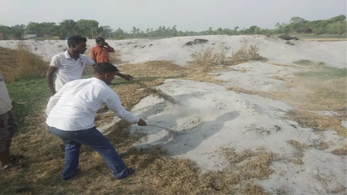 सीतापुर के हरगांव चीनी मिल की गर्म राख से चार लोग झुलसे, बालिका की हालत गंभीर