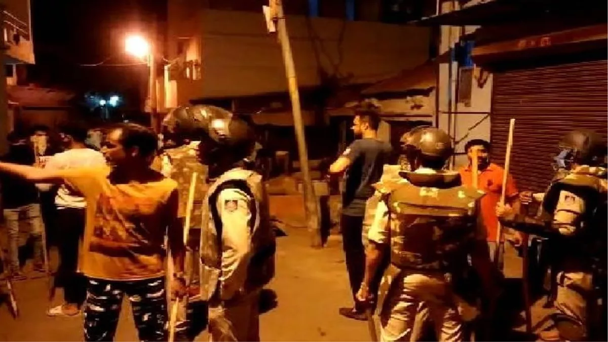 MP News: नीमच में हनुमान जी की प्रतिमा स्थापित करने को लेकर हुआ विवाद, धारा 144 लागू; नौ लोग हिरासत में
