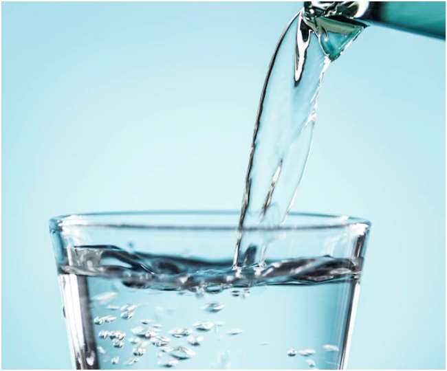 Water Expiry: क्या पानी भी कभी खराब हो सकता है?