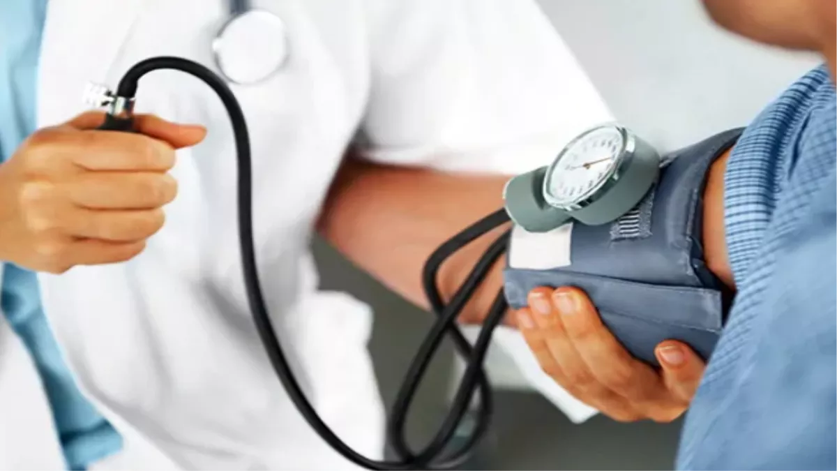 World Hypertension Day 2022: दवा खाकर भी 80 प्रतिशत का बीपी नार्मल नहीं, इन सात लक्षणों को न करें नजरअंदाज