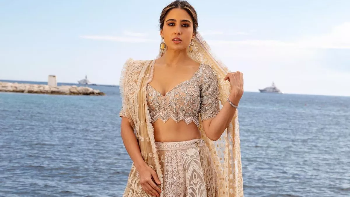 Cannes 2023: लहंगा-चोली के बाद सारा अली खान ने पहना ऐसा आउटफिट, एक्ट्रेस हुईं ट्रोल, फैंस का टूटा दिल