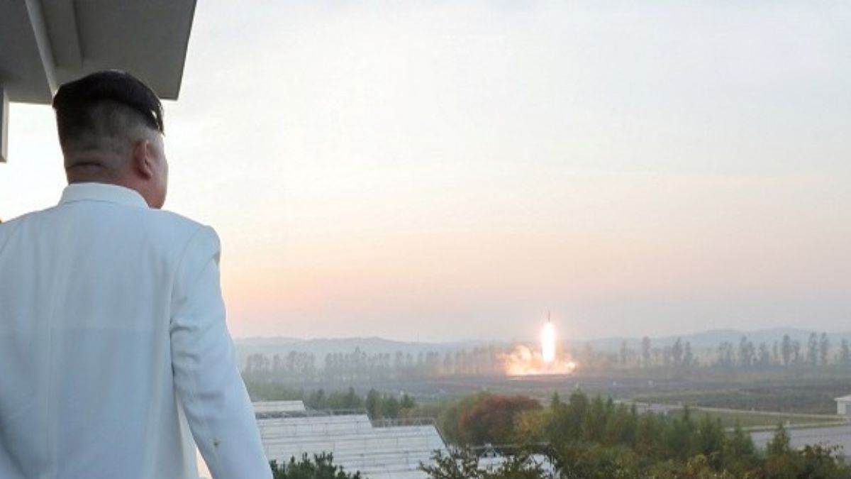 https://www.jagranimages.com/images/newimg/17052024/17_05_2024-kim_jong_missile_test_23719706.jpg