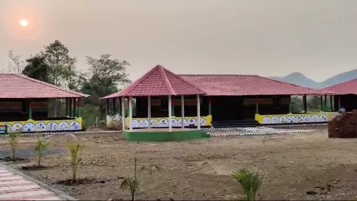 दलमा में अब 1500 रुपये में ले सकेंगे मड हाउस का आनंद