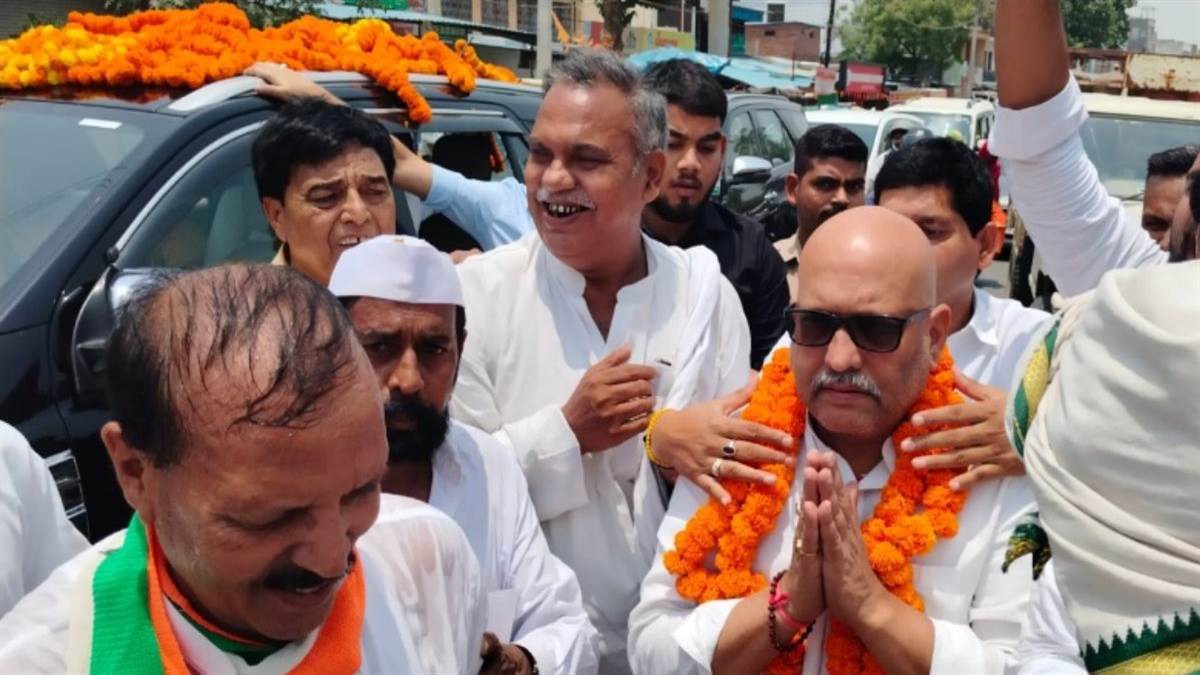 https://www.jagranimages.com/images/newimg/17052025/17_05_2025-ajayrai_23939640.jpg