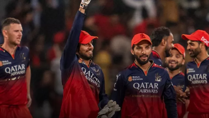 एबी डिविलियर्स ने आरसीबी और विराट कोहली से किया वादा। फोटो- IPL