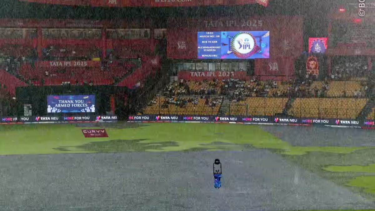 https://www.jagranimages.com/images/newimg/17052025/17_05_2025-rcb_vs_kkr_23940220.jpg