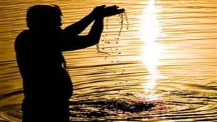 Ashadha Amavasya 2023: पाना चाहते हैं कालसर्प दोष से निजात, तो आषाढ़ अमावस्या के दिन करें इन मंत्रों का जाप