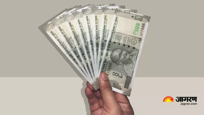 सेविंग अकाउंट पर स्मॉल फाइनेंस बैंक, कमर्शियल बैंकों की तुलना में अधिक ब्याज दे रहे हैं। (फाइल फोटो)