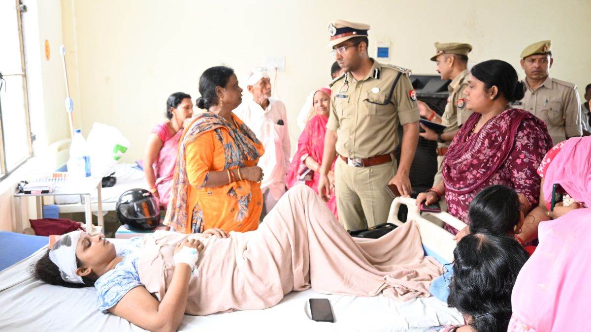 up crime news teen girl murdered in basti three policemen suspended