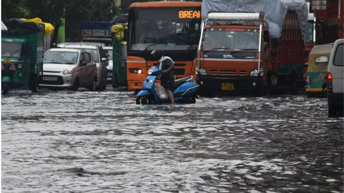 इस सप्ताहांत तक राजधानी के काफी करीब पहुंच जाएगा मानसून। फोटो जागरण