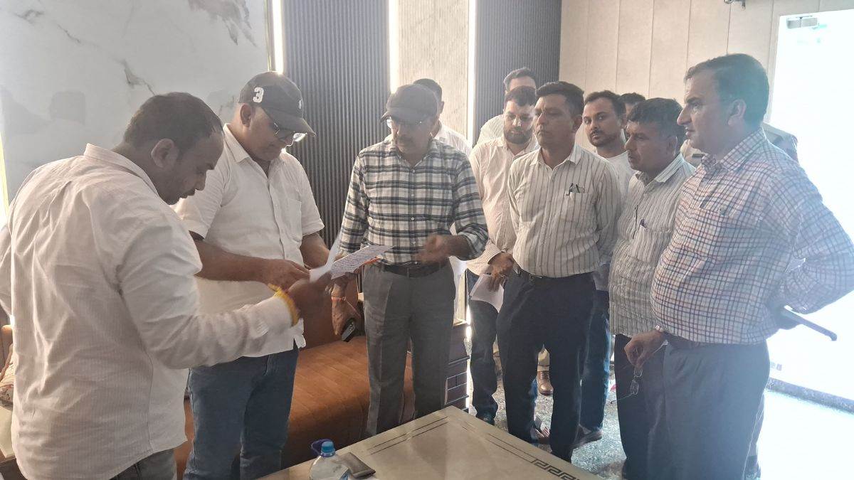 https://www.jagranimages.com/images/newimg/17062025/17_06_2025-delhi_news_5_74_23966444.jpg