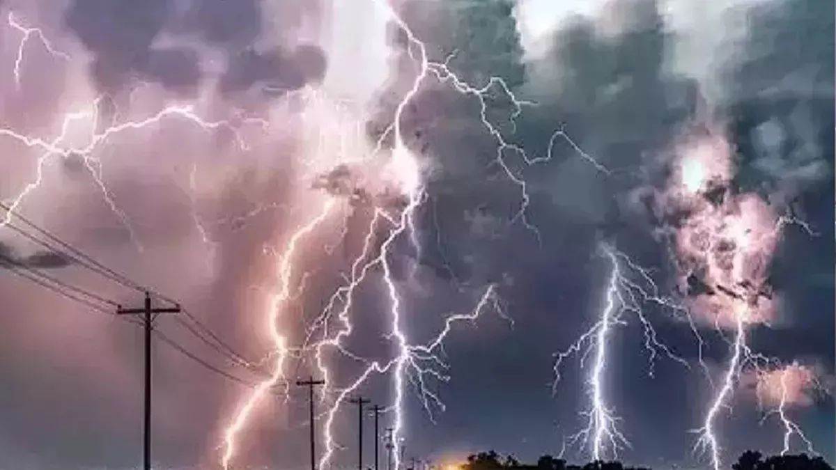 https://www.jagranimages.com/images/newimg/17062025/17_06_2025-jharkhandweather1_23965845.jpg
