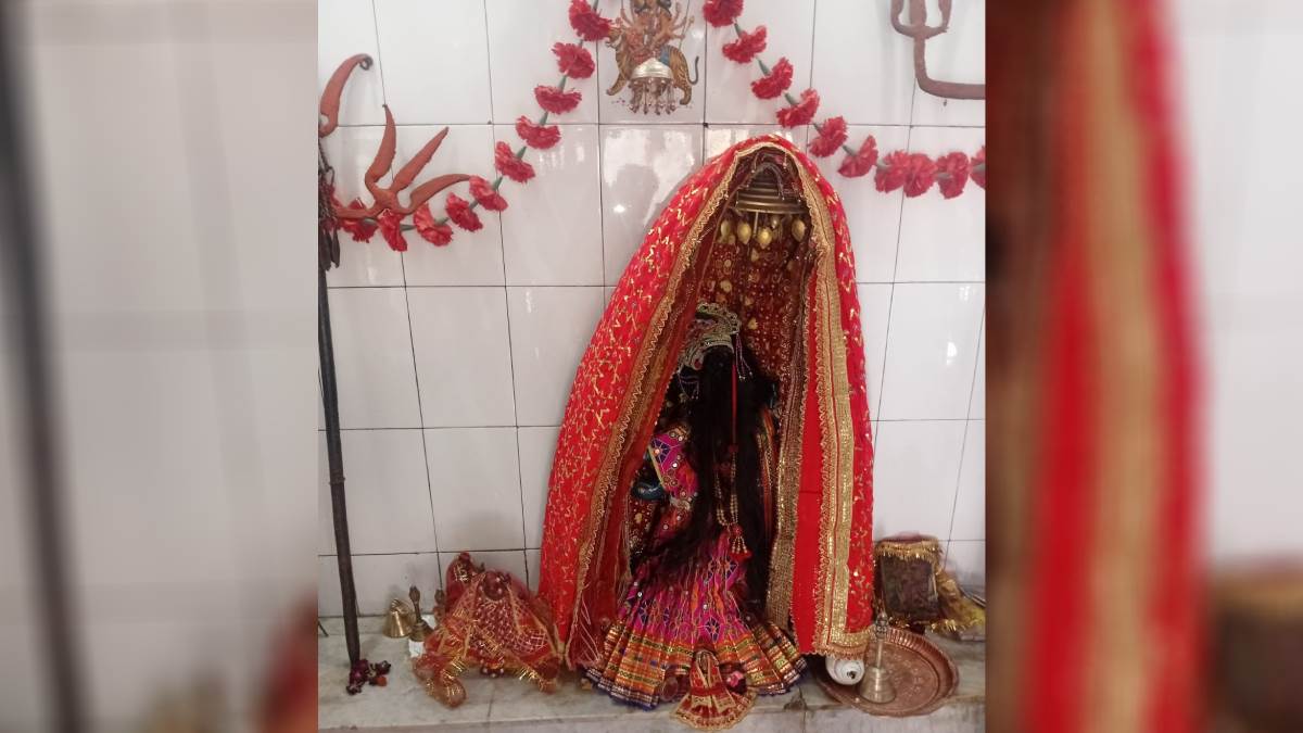 theft in machhrali temple of chamba thieves stole the jewellery of the goddess
