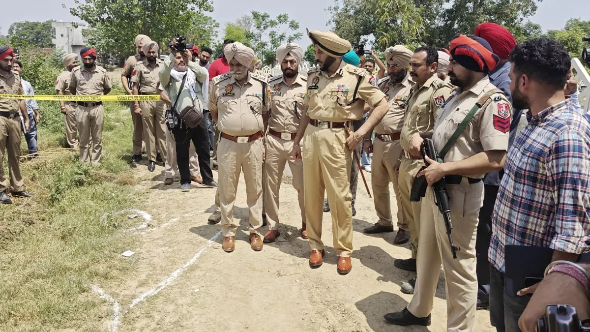 फतेहगढ़ साहिब में निहंग ने तलवार से काट दिए युवक के दोनों हाथ, इस वजह से था नाराज