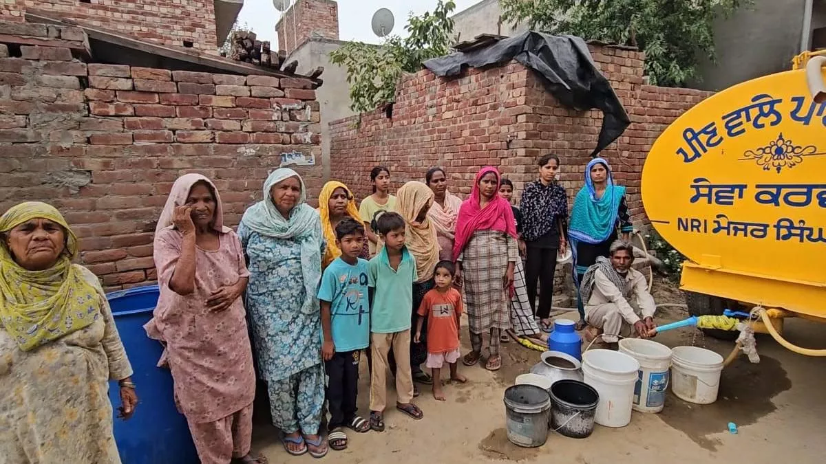 15 दिन से बूंद-बूंद पानी के तरस रहे हैं पंजाब के इस गांव के लोग, टैंकर से हो रहा गुजारा; कब हल होगी समस्या?