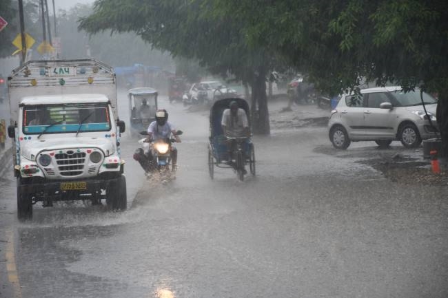 heavy rain fall people feel respite