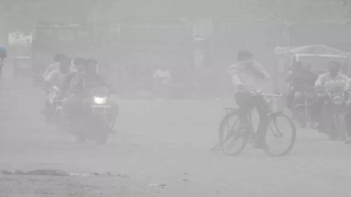 air pollution increasing in kanpur officer careless
