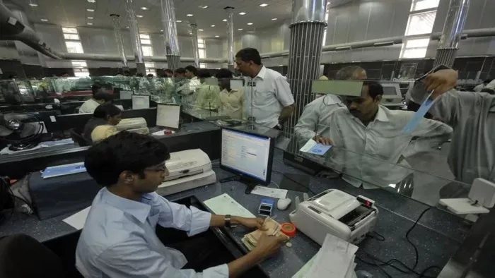 बैंकिंग सुधारों के क्षेत्र में एक बुनियादी दस्तावेज है नरसिम्हम कमेटी की रिपोर्ट।
