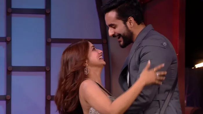 Abhishek Malhan And Jiya Shankar Photo Credit Instagram