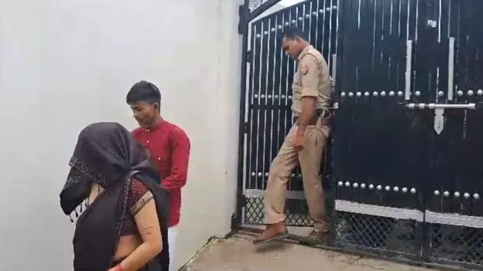 PAK आर्मी में चाचा-भाई, पाकिस्तानी जासूस होने का बढ़ा शक